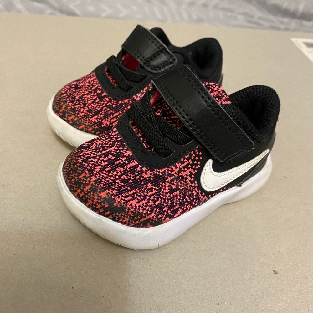 Baby Girl Nike Shoes size 3